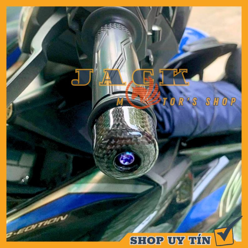 Cặp gù tay lái carbon Fiber chống rung dùng cho mọi loại xe tặng kèm ốc Inox có sãn giao ngay