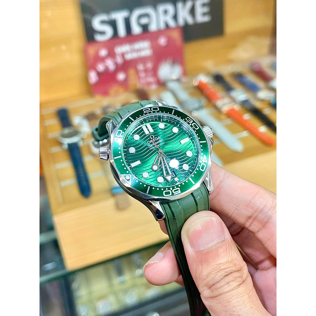 Đồng hồ Nam Omega cơ automic máy nhật size 40mm dây cao su xanh lá