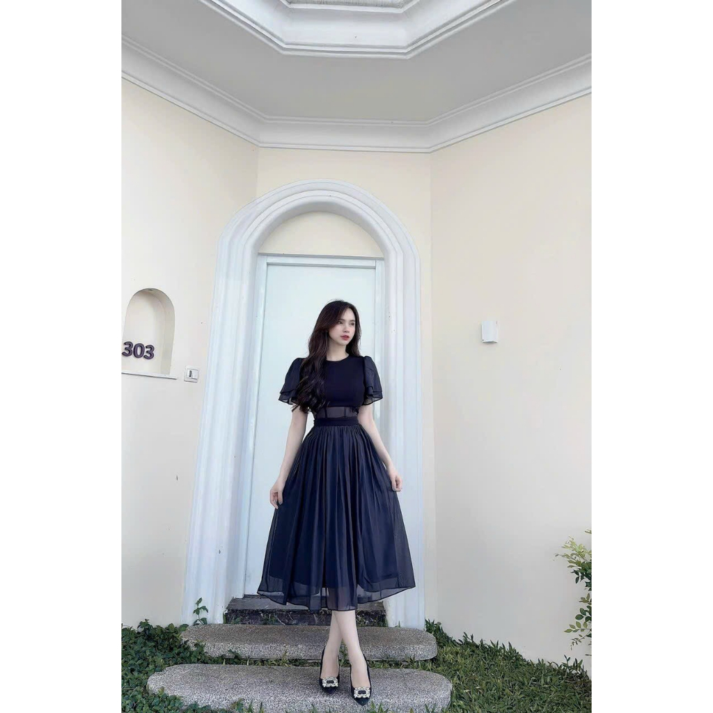 Đầm xòe tay ngắn cổ tròn hai lớp có mút