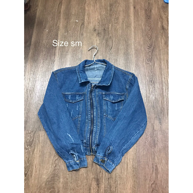 ÁO KHOÁC JEAN SIZE M THANH LÝ