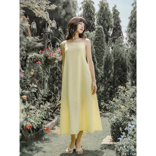 Đầm maxi hở lưng