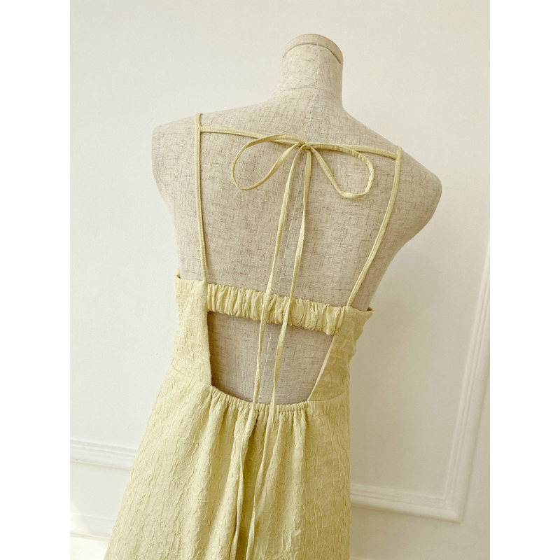 Đầm maxi hở lưng