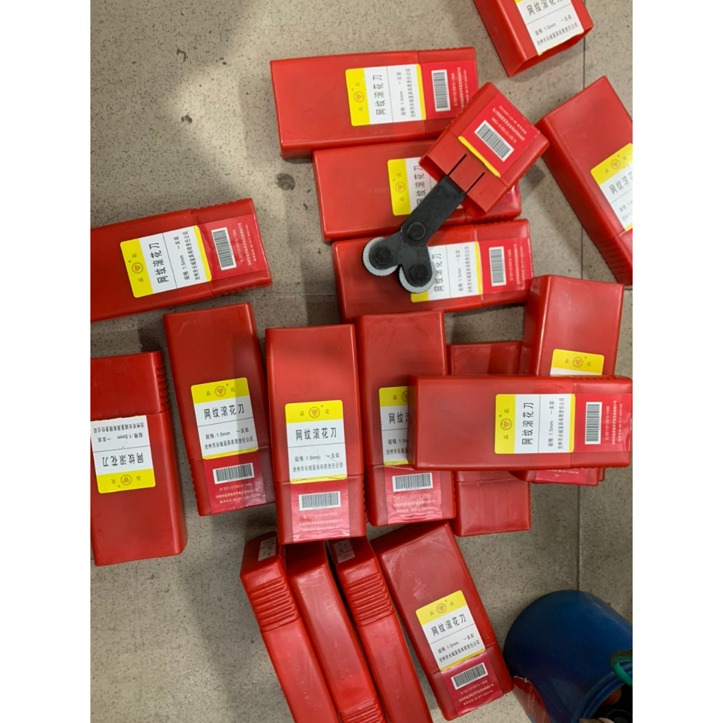 Lăn nhám chéo , lăn nhán thẳng , nhám caro thân cán  20x20mm