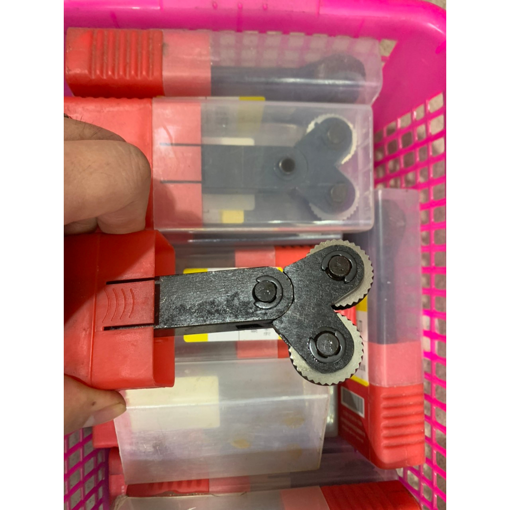 Lăn nhám chéo , lăn nhán thẳng , nhám caro thân cán  20x20mm