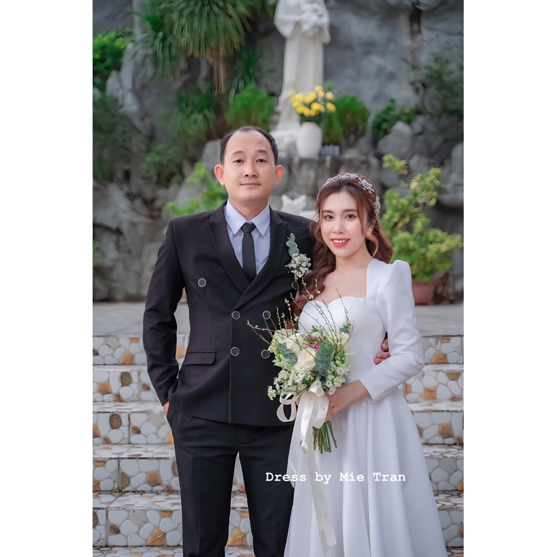 Váy đi bàn cô dâu tay dài , đầm thiết kế mie tran