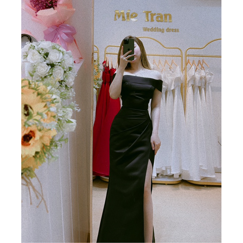 đầm cô dâu - vay cưới đi bàn cô dâu - váy thiết kế cao cấp - đầm body xẻ tà trễ vai màu đen màu trắng