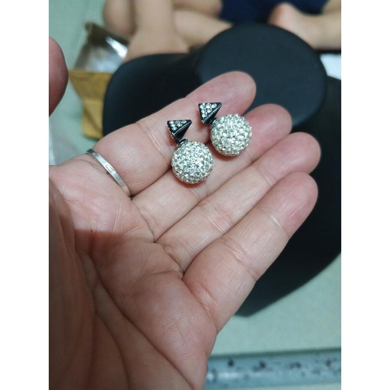 Đôi hoa tai đính phun đá sáng đẹp si tuyển Nhật