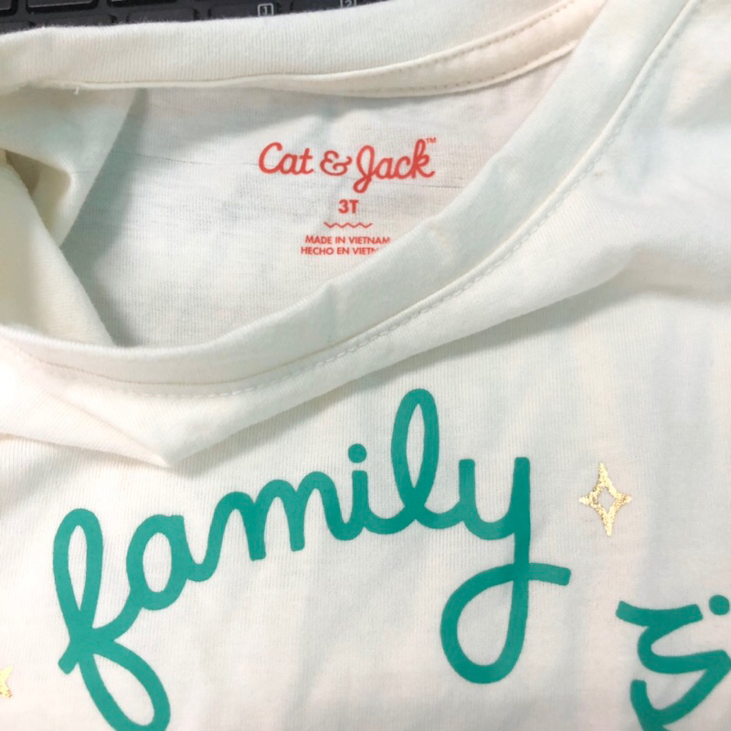 Áo bé gái cat jack cotton mát lịm our family dễ phối sz 1-5Y satsunkid