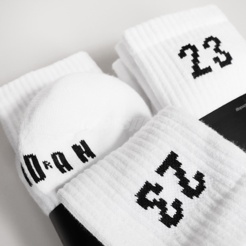 Tất Nike Jordan Essentials Crew 23 chính hãng