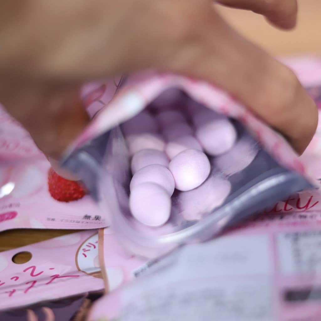 Kẹo hoa hồng thơm Collagen Kracie Nhật Bản