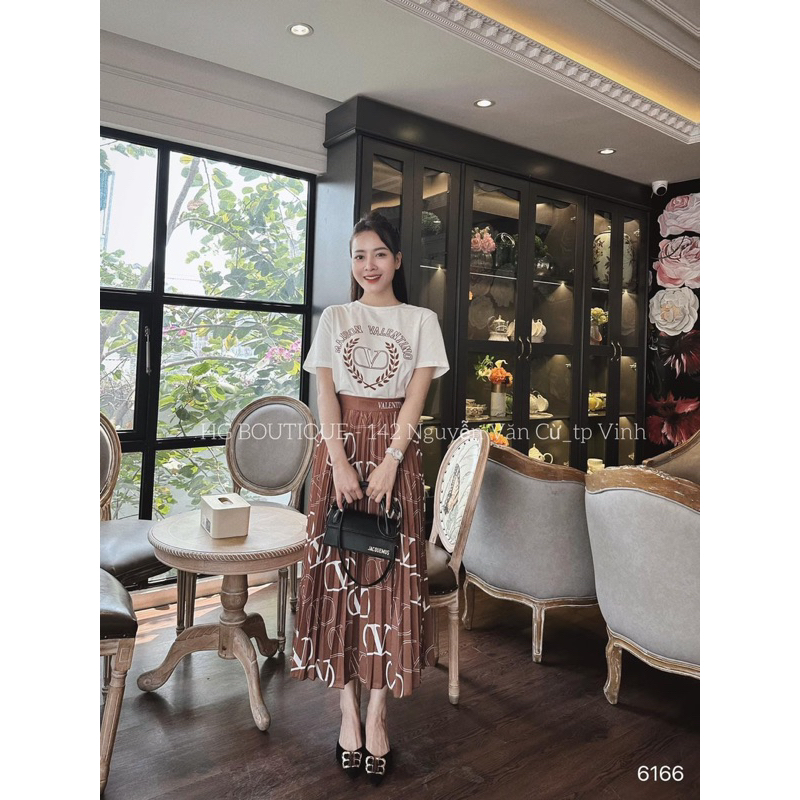 Set Áo Valentino kèm chân váy dập li