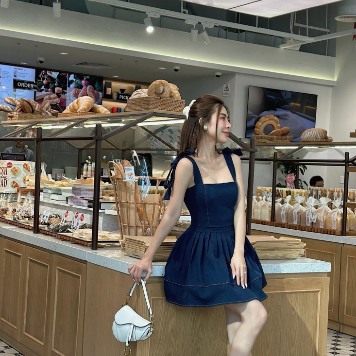 Đầm váy jean nữ dáng xòe 2 dây thắt nơ vai thời trang thiết kế cao cấp đi chơi đi biển du lịch trẻ trung năng động LEVAN
