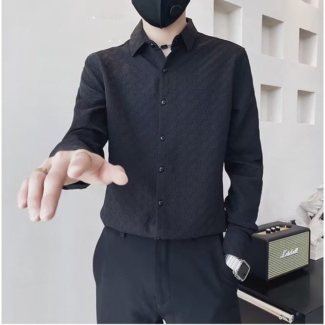 Áo sơ mi tay dài họa tiết dập nổi chất cotton thoáng mát