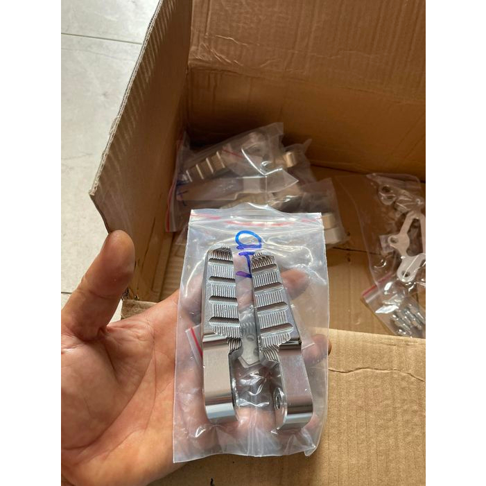 Gác chân nhôm CNC Gcraft : 220k