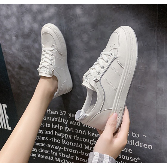 GIày slipon nữ đế bệt dây gài phong cách Hàn