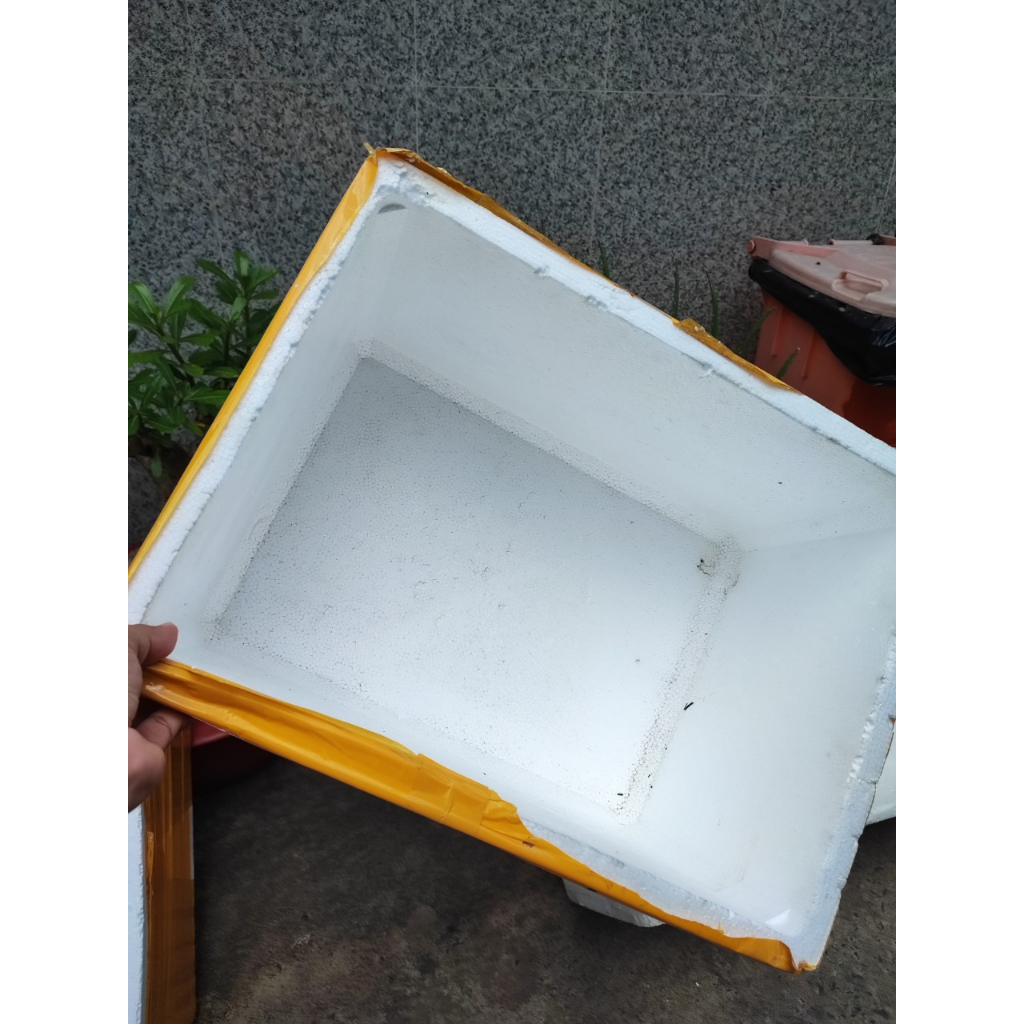 Thùng Xốp cũ 30 x 22 x 23