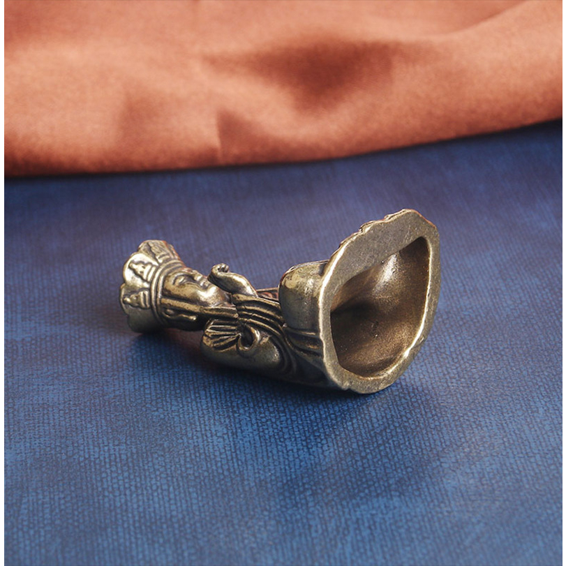 Vật phẩm trưng bày bằng đồng - Hình phật tam tạng - Tượng đồng phải có luôn mang theo bên mình