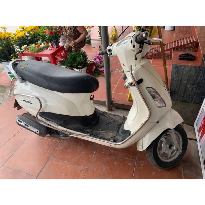 Đuôi vè sau xe Elizabeth mã VT5