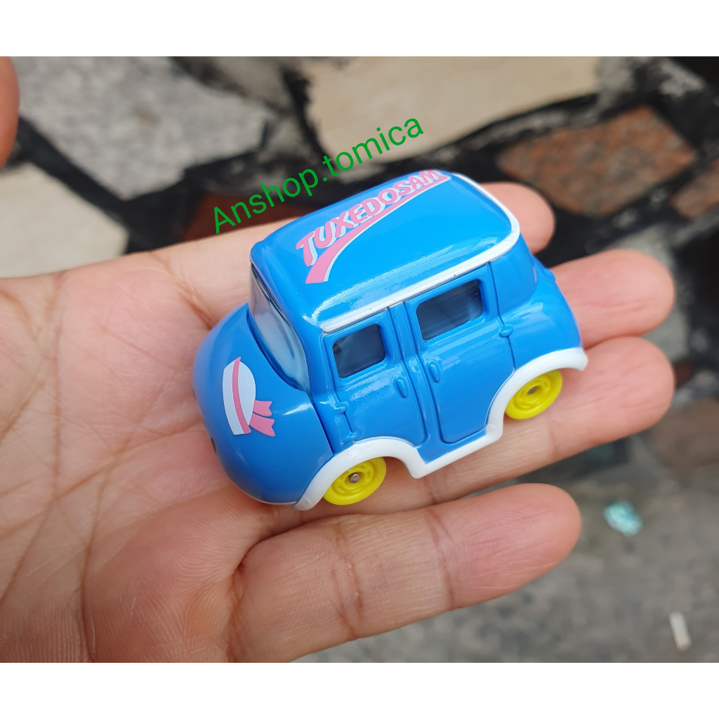 Xe mô hình tĩnh tomica Nhật bản - Tuxedosam