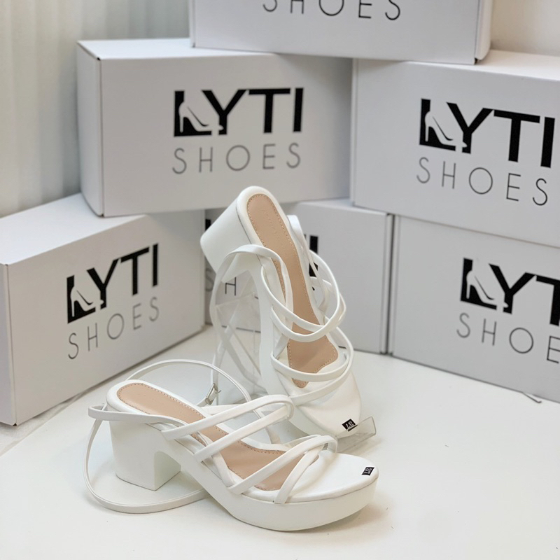Sandal đế vuông cài dây  g151 form bé