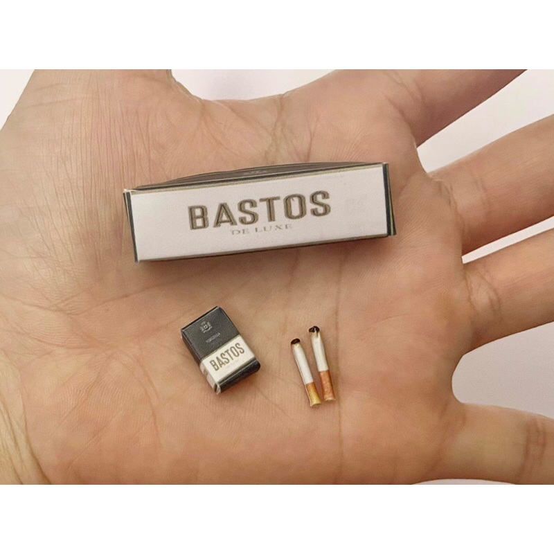 Mô hình thuốc lá búp bê