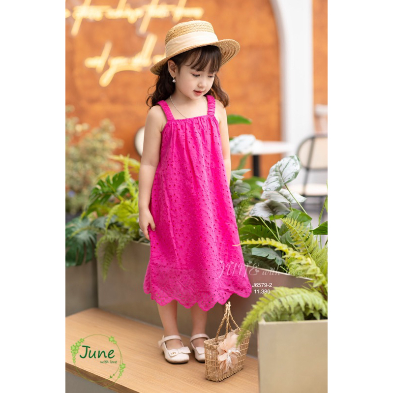 Váy hai dây ren hồng xinh xắn dành cho bé gái