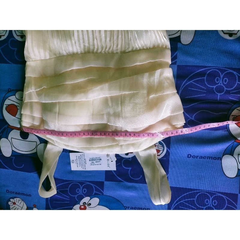 Đầm tơ nhũ vàng xếp ngực thiết kế Elise size M lỗi 1 xíu ở chân đầm