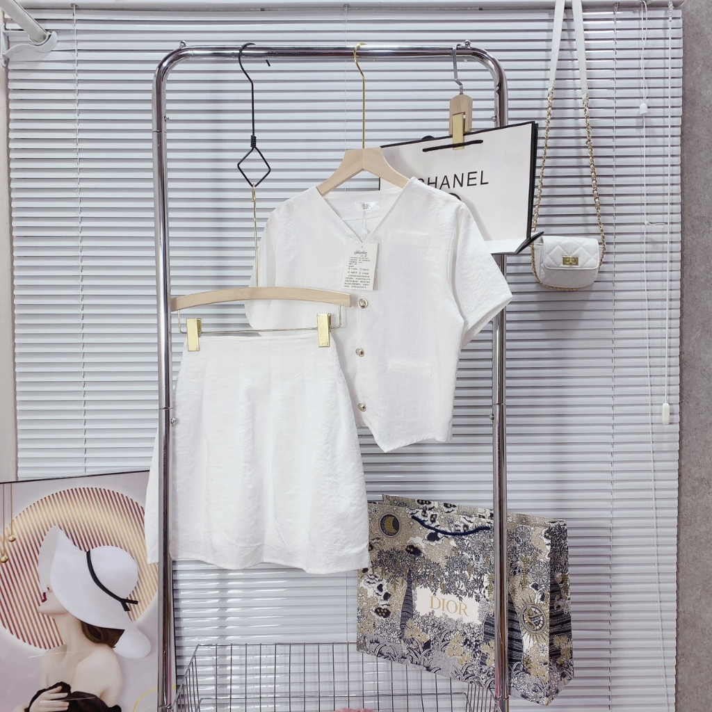 Set váy dạ Tweed kèm áo vest trắng basic siêu sang chảnh