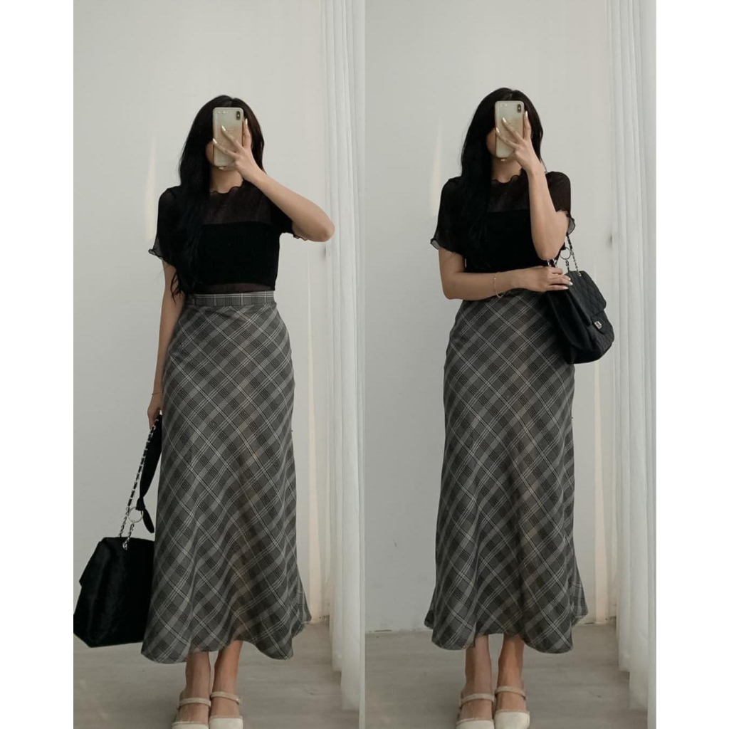 Chân váy kẻ dài