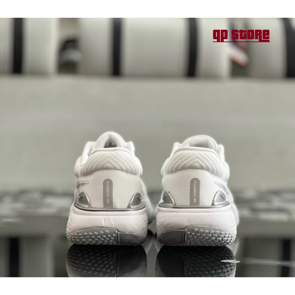 Giày Thể Thao Nike Invincible