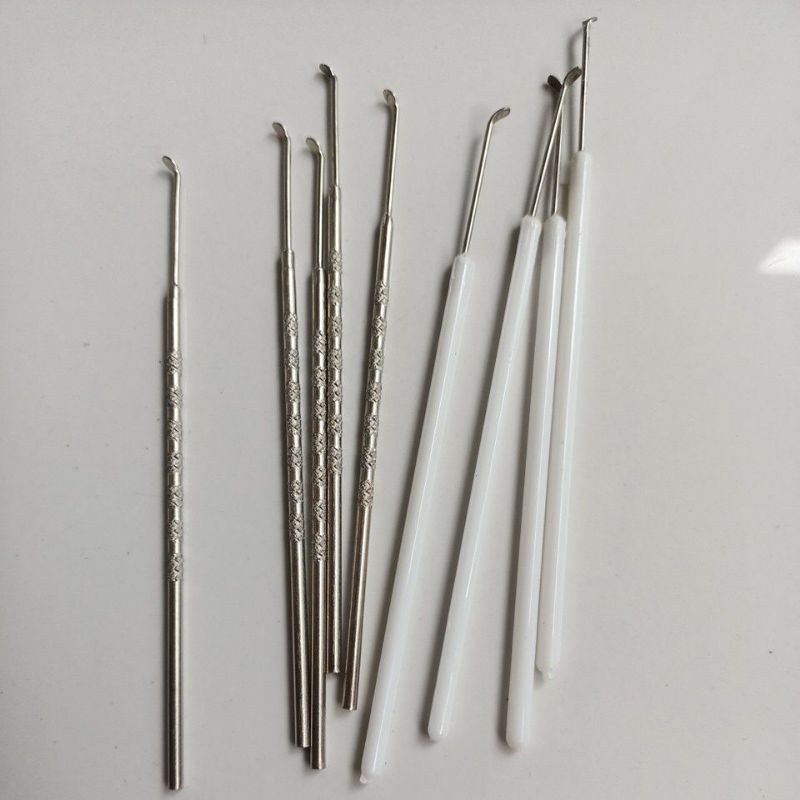 móc tai nhựa, inox