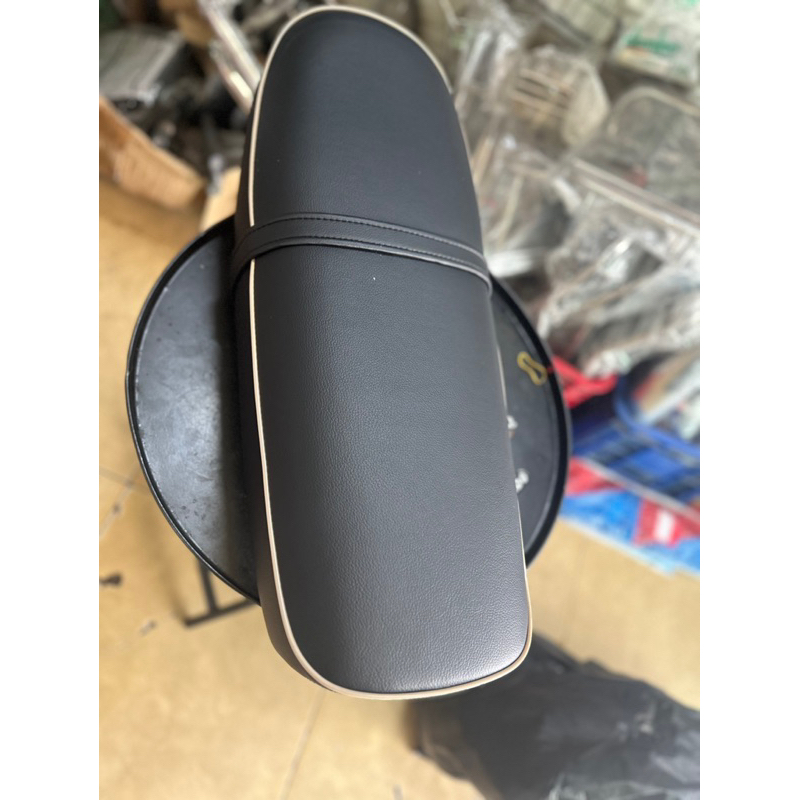 Yên CD90 đen đế sắt