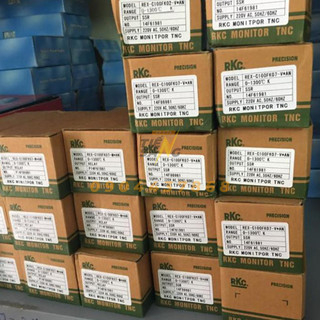 Đồng hồ nhiệt độ RKC REX-C100 (Out Relay)