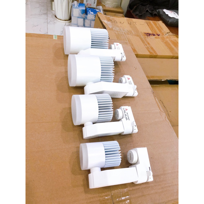 Đèn led rọi ray cao cấp 7w 12w 20w 30w Đèn rọi COB trang trí Shop