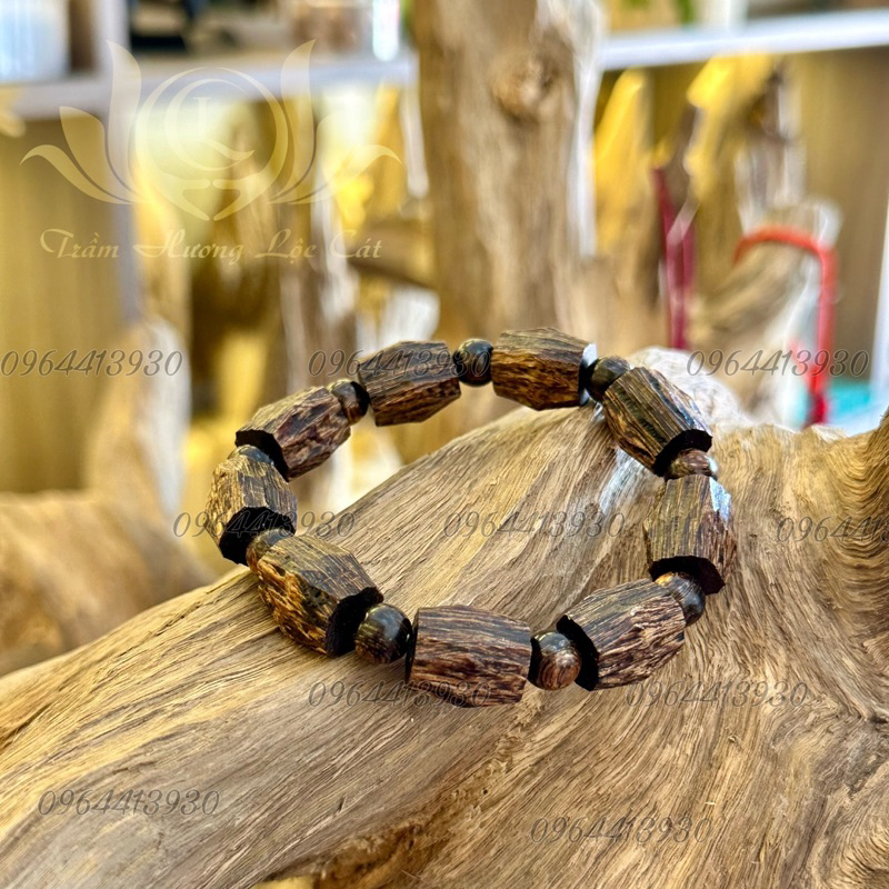 Vòng trầm hương sánh chìm dạng hạt tỉa thơm vĩnh viễn size nam nữ 10-12li