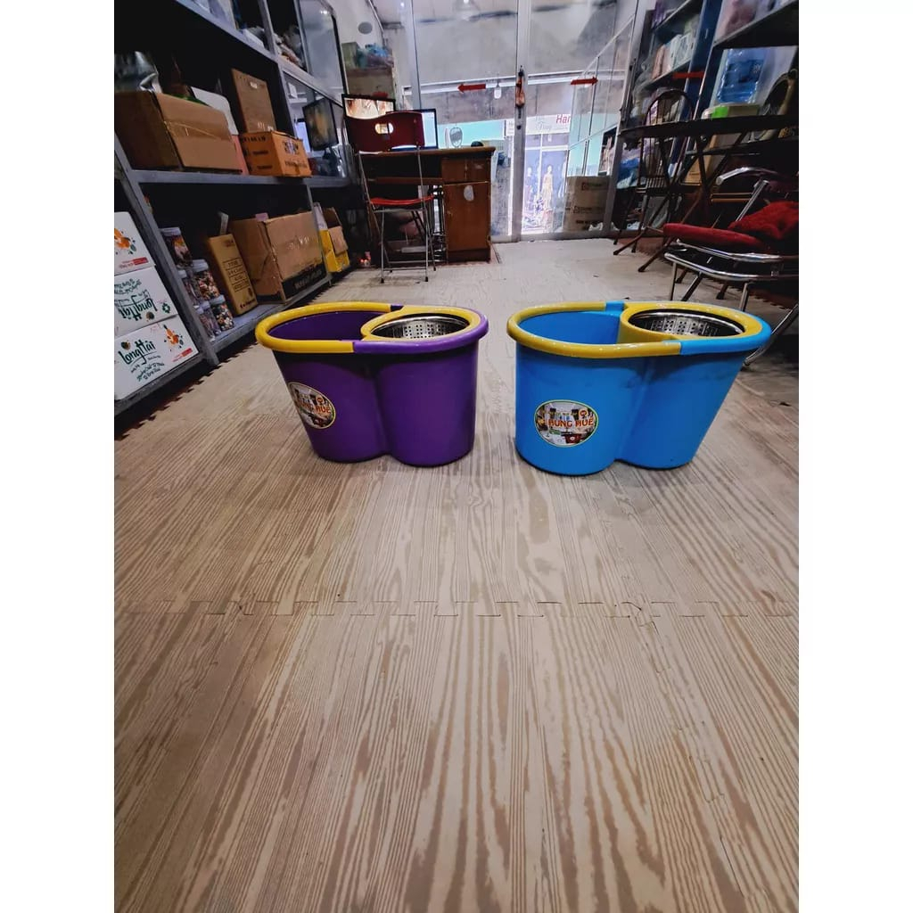 THÙNG LAU NHÀ 360 ĐỘ TRÒN HƯNG HUÊ KHÔNG KÈM CÂY LAU.