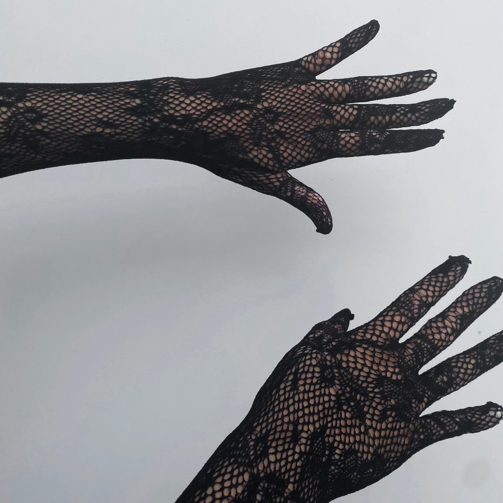 Găng tay sexy đồ ngủ sexy nữ cosplay ren lưới hoa văn màu đen màu đỏ màu trắng freesize QUENQUEN store