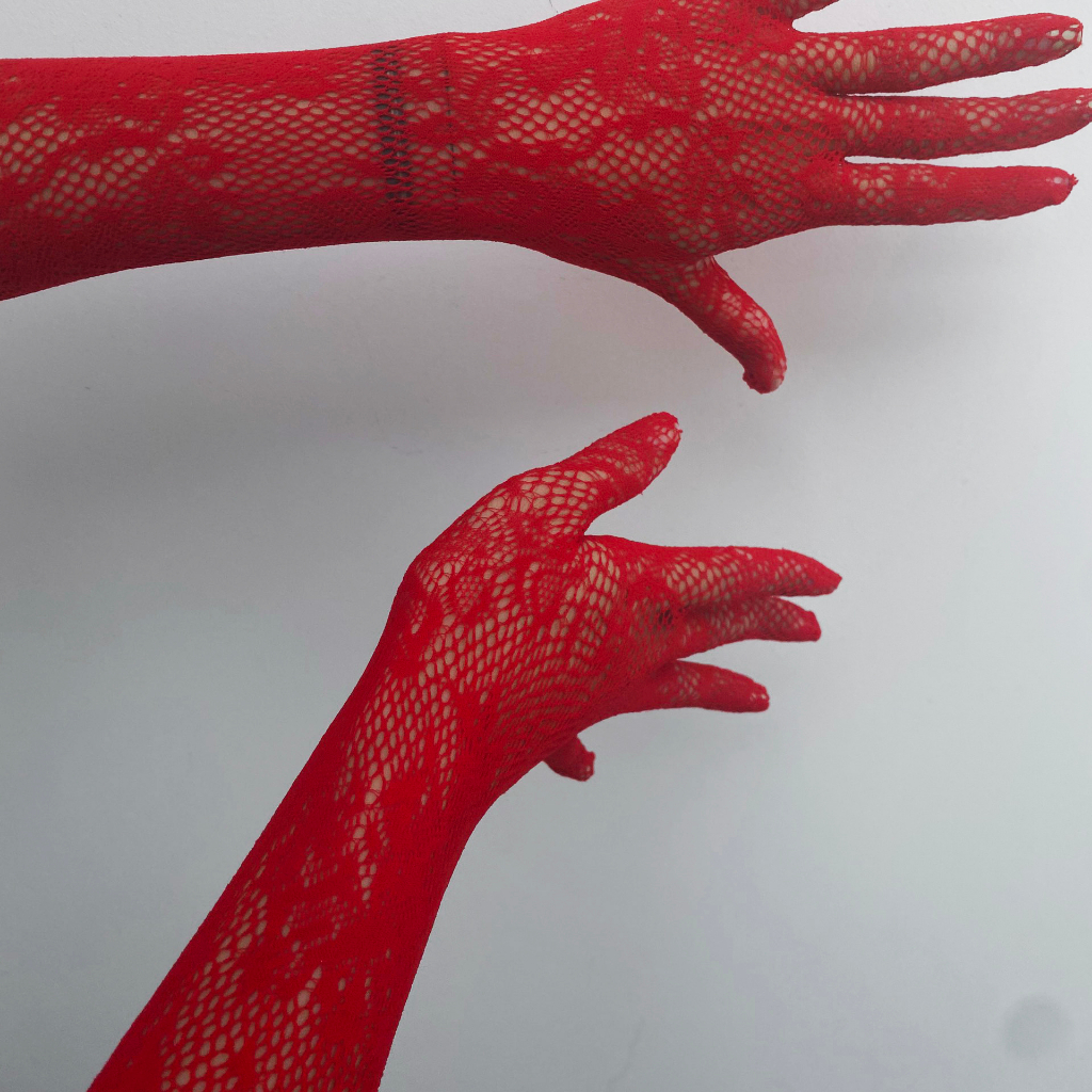 Găng tay sexy đồ ngủ sexy nữ cosplay ren lưới hoa văn màu đen màu đỏ màu trắng freesize QUENQUEN store