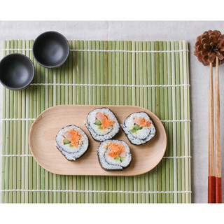 Mành tre cuốn kimbap