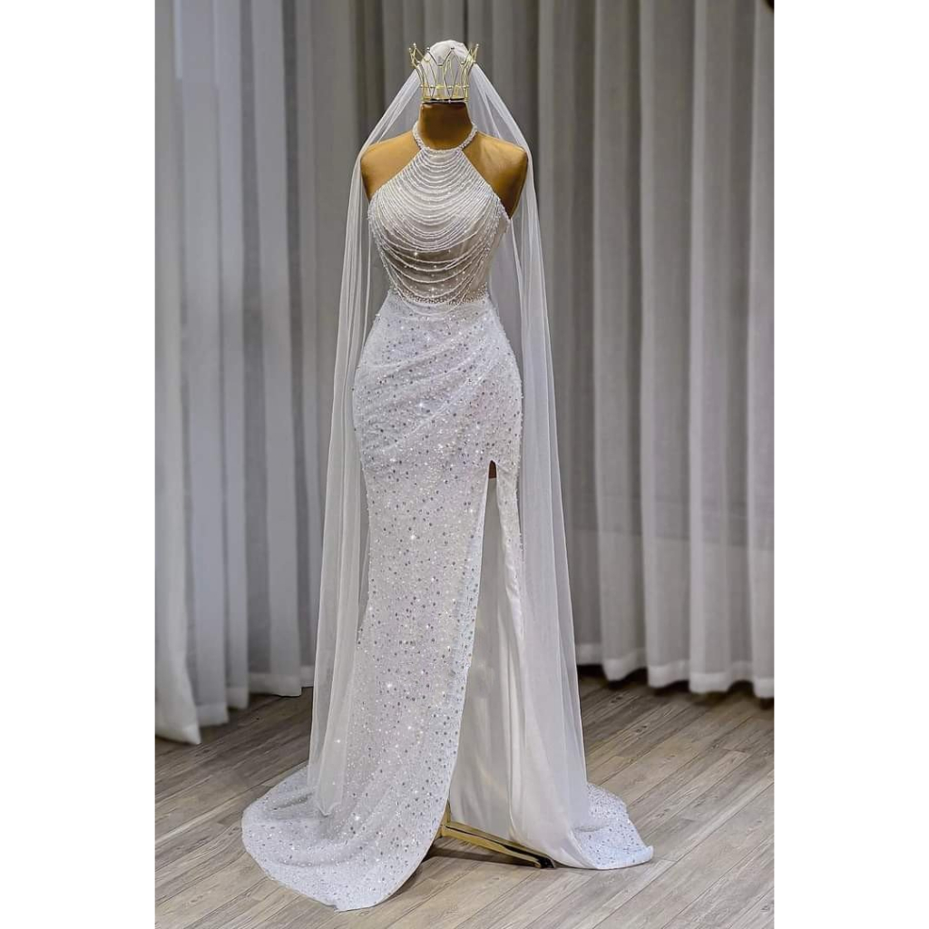 Váy cưới, váy lễ đường kiểu dáng nhẹ nhàng như nàng hậu đáng yêu .