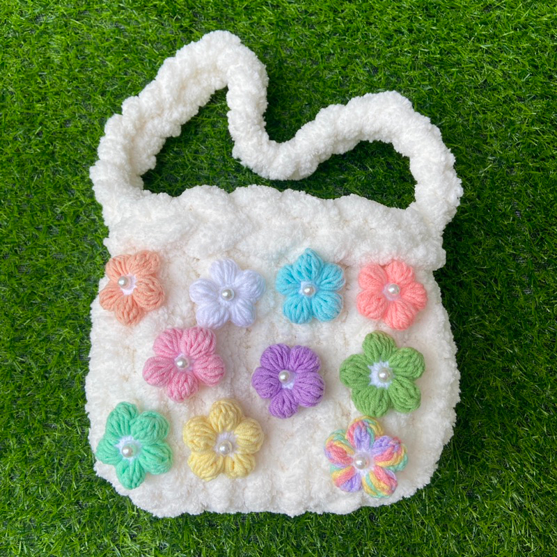 Hoa len , hoa kèm pin cài , hoa handmade By Rya.amour