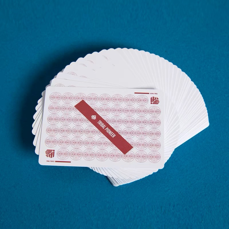 Bài poker nhựa Tribal Pioneer tiêu chuẩn thi đấu quốc tế