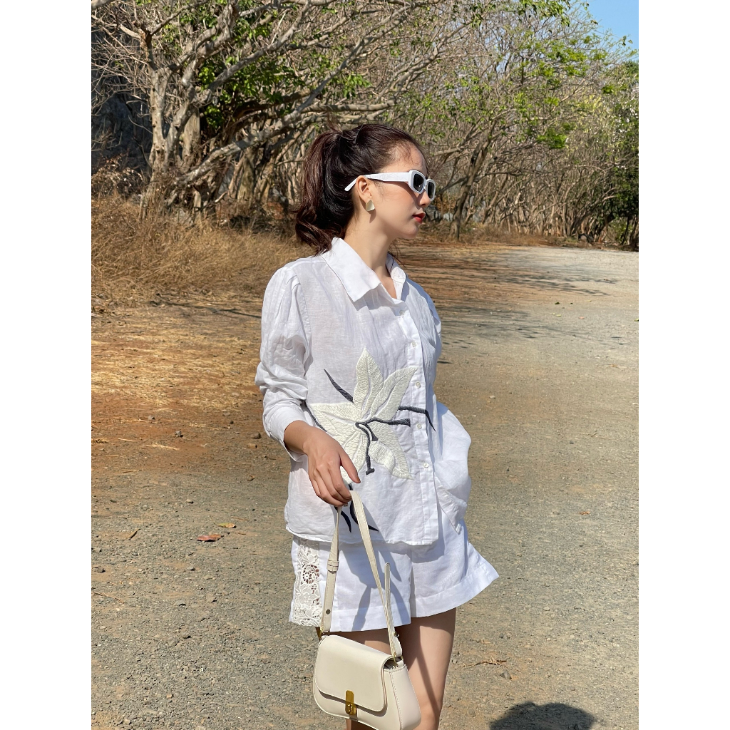 Evie Áo sơmi Trắng _ Linen _ Thêu hoa trắng lớn