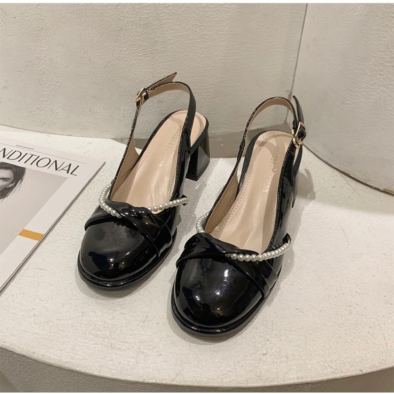 Giày cao gót đế vuông mũi tròn đính ngọc cài quai tiện lợi phong cách tiểu thư thời trang 2023 dành cho nữ