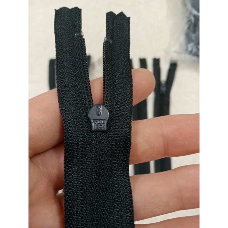 Dây kéo khóa ykk quần tây quần thô.kaki. dài 14~ 18cm