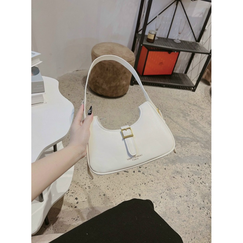 Kẹp nách #ysl mới siêu đẹp lun ạ 21cm có dây đeo chéo