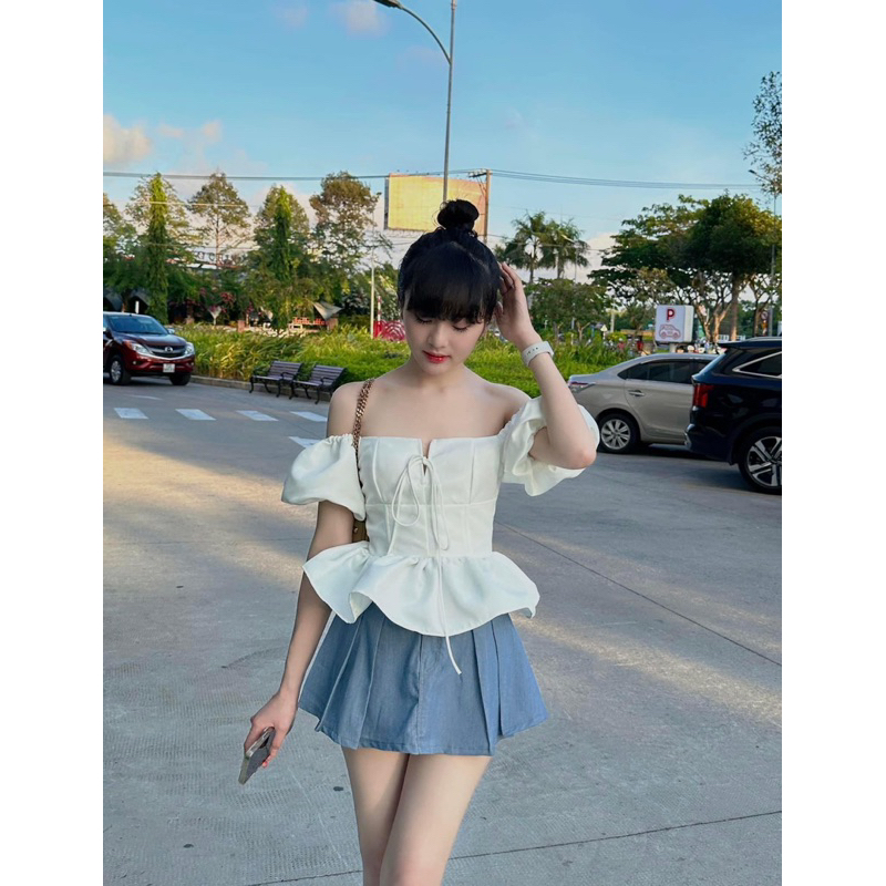 Set áo trắng peplum bv+cv jean xếp ly