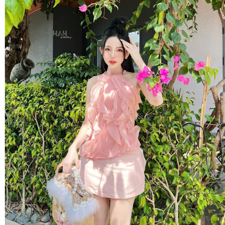 Set chân váy A ngắn phối áo cổ yếm bèo thân vạt lệch thời trang thiết kế đi chơi đi biển du lịch xuân hè nữ tính LEVAN