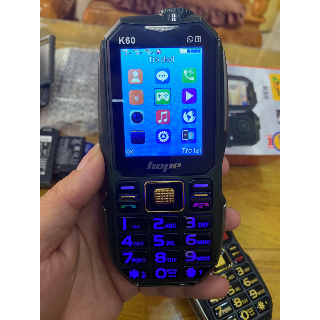 Điện thoại K60, pin khủng 10.000 MAh,đèn pin siêu sáng , full box