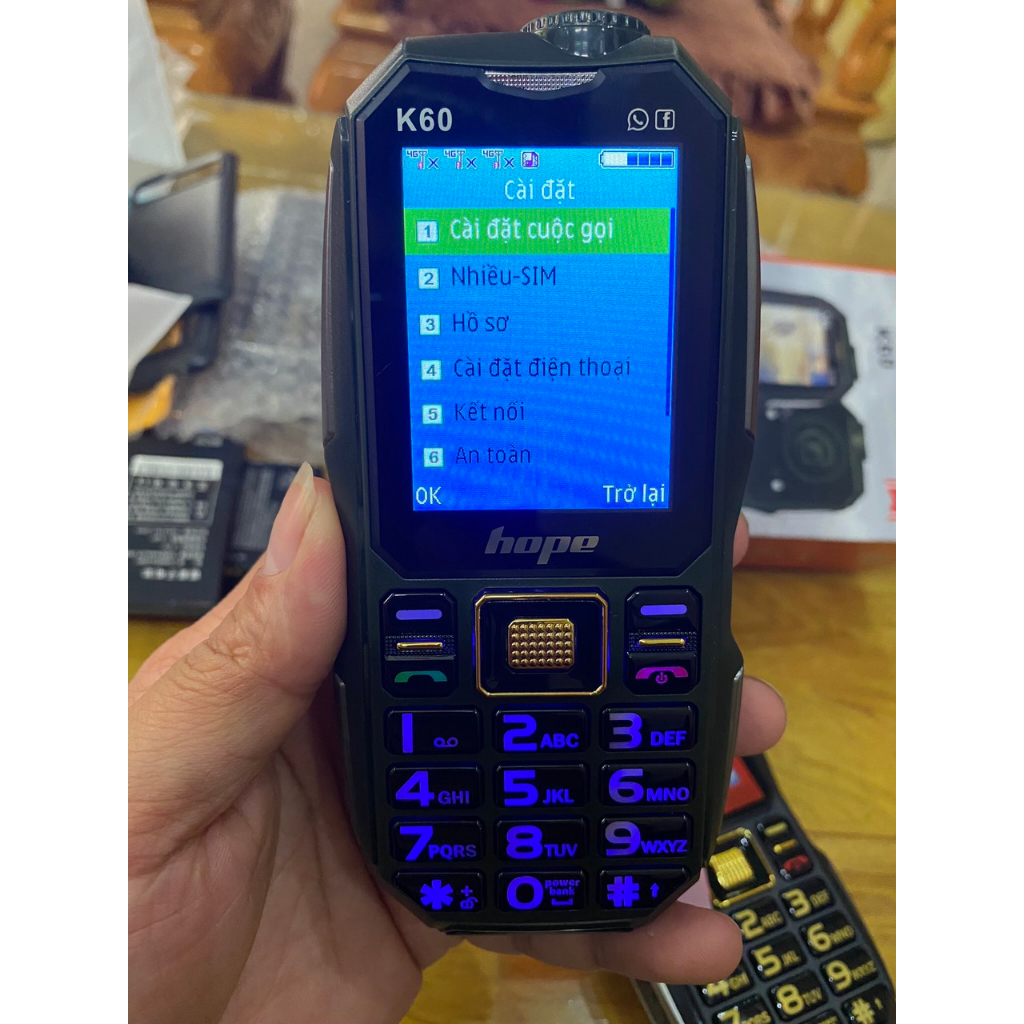 Điện thoại K60, pin khủng 10.000 MAh,đèn pin siêu sáng , full box